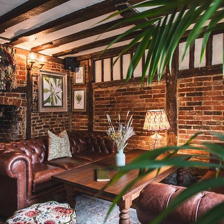 Bel And The Dragon-Odiham Hotell Exteriör bild