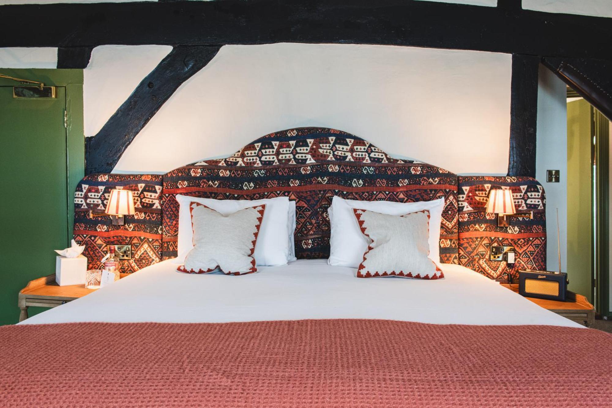 Bel And The Dragon-Odiham Hotell Exteriör bild