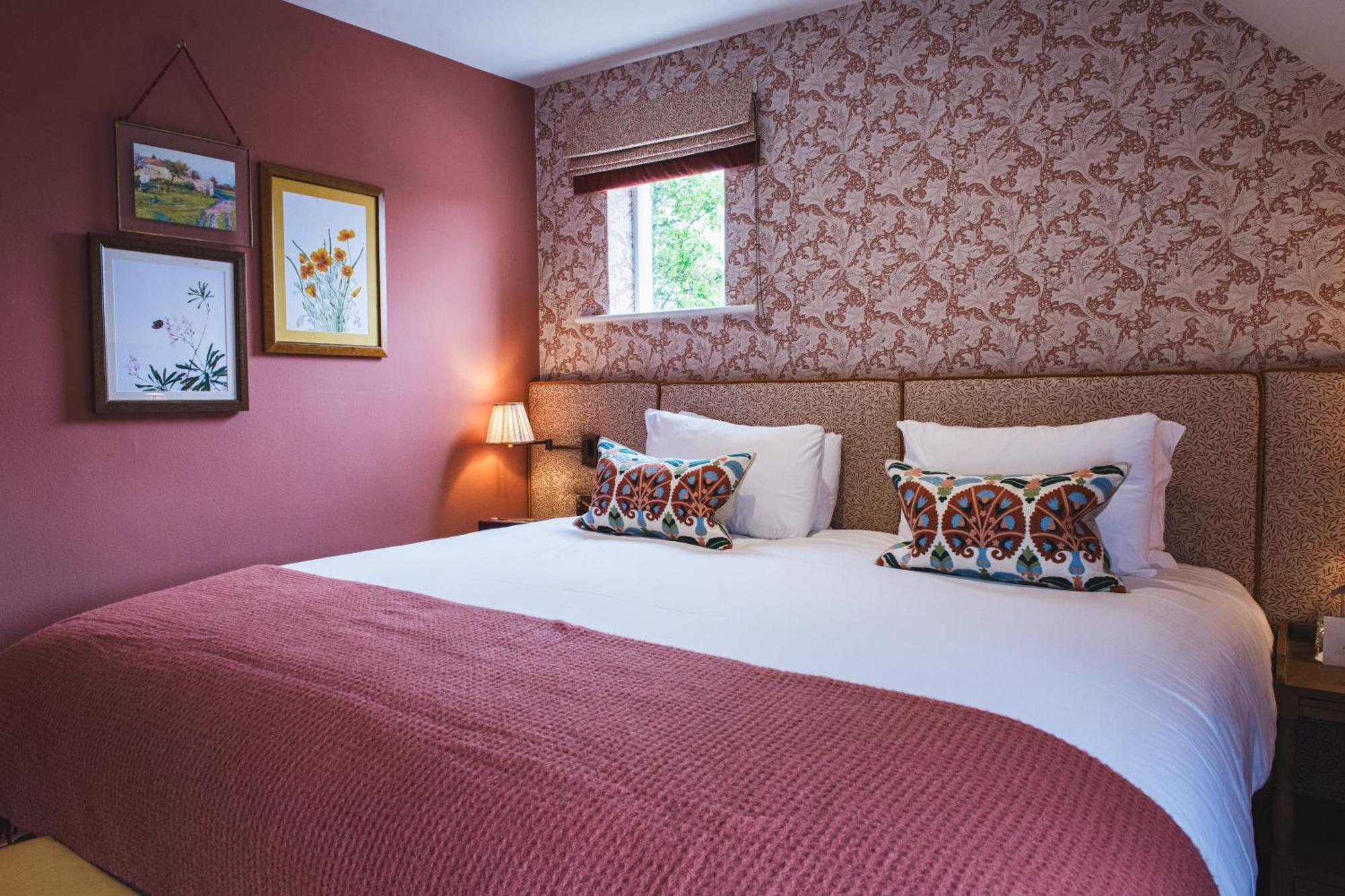 Bel And The Dragon-Odiham Hotell Exteriör bild